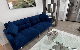 Modern Apartment Miami Oasis